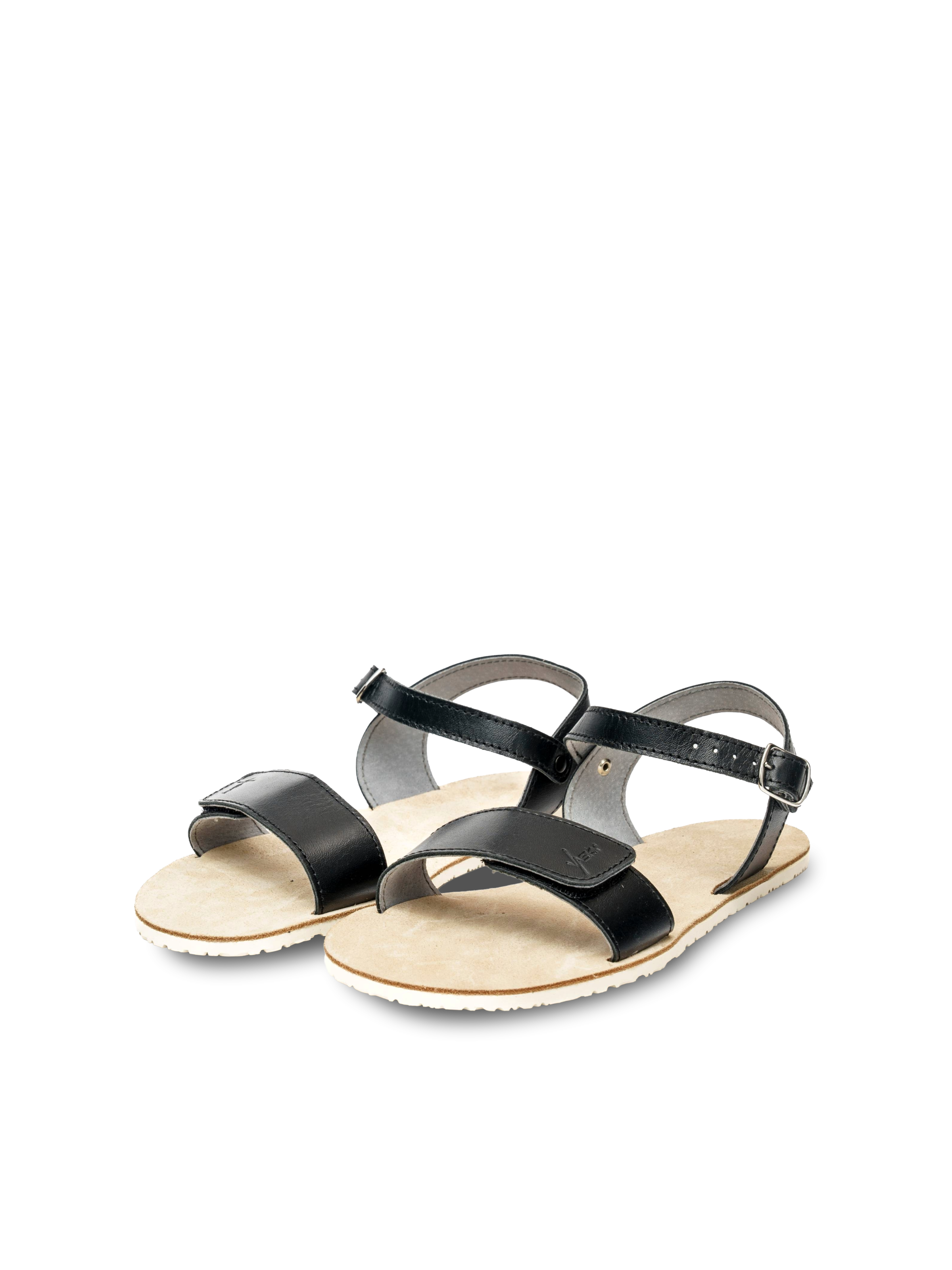 Barefoot Berry Black